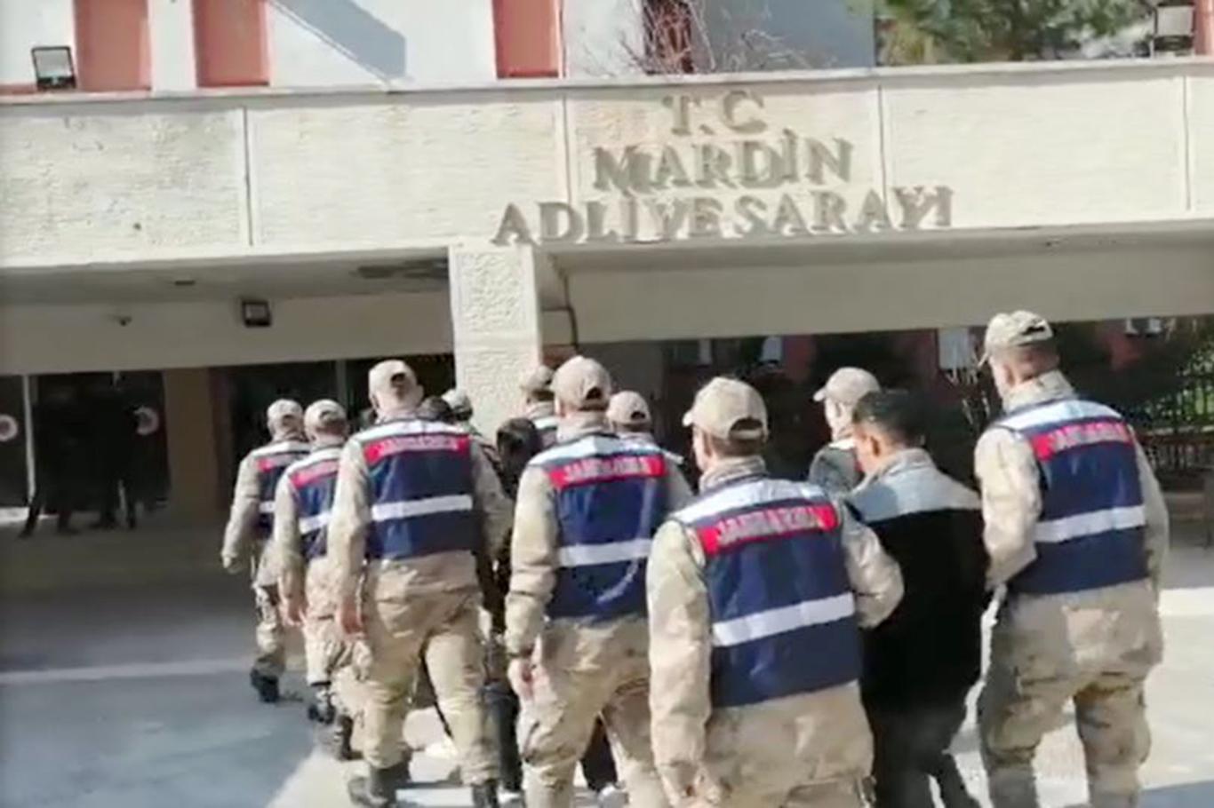 Mardin’de Suriye'den kaçak yollarla girerken yakalanan PYD/PKK’li 5 kişi tutuklandı